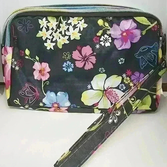 Unbranded Handbags - NWOT Fabulous Women's Clutch